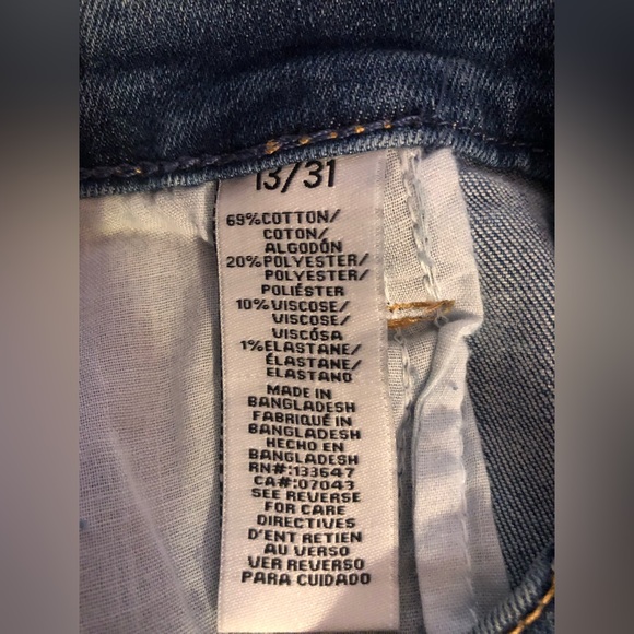 Celebrity Pink, Hi-Rise The Spice, Med Wash Distressed Skinny Jeans W/Raw Hem - Picture 14 of 15